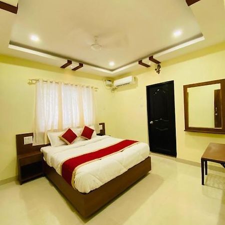 Prabhuvihar Residency Hotel Porvorim Eksteriør billede