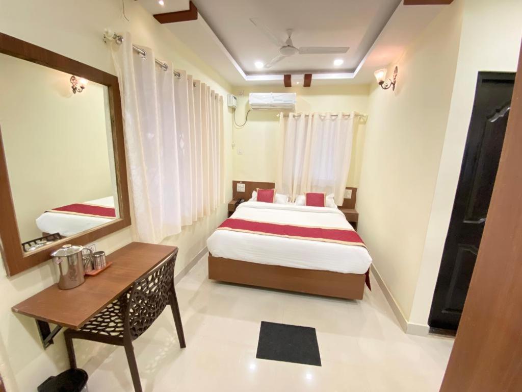 Prabhuvihar Residency Hotel Porvorim Eksteriør billede